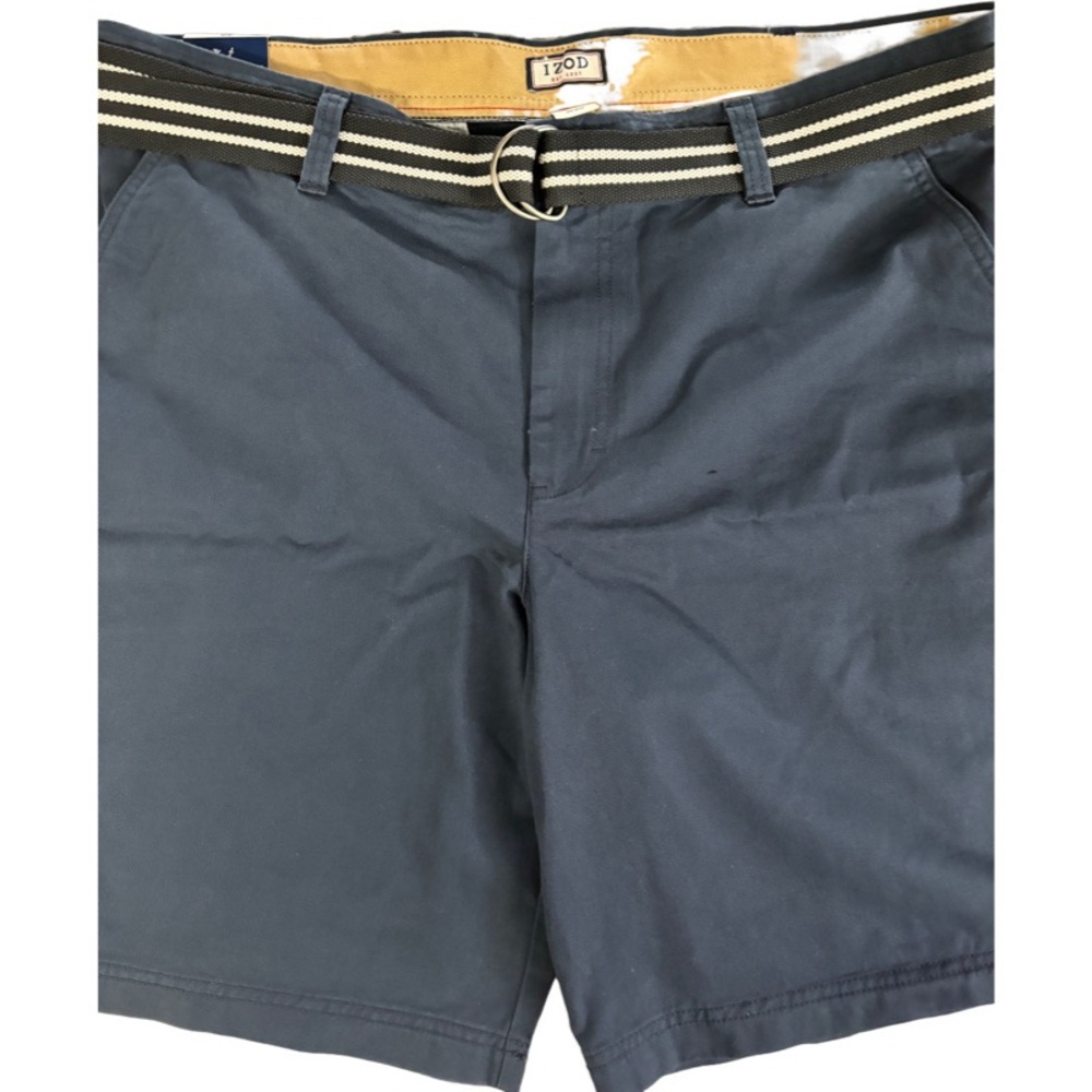 IZOD Men's Belted Flat Front Cotton Twill Shorts Golf Cadet Navy Blue Size 40